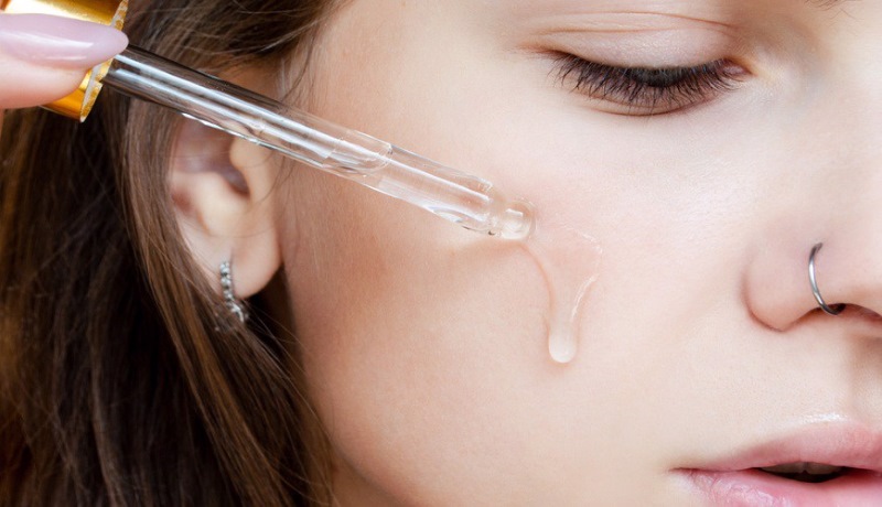 Cách sử dụng serum trị mụn 