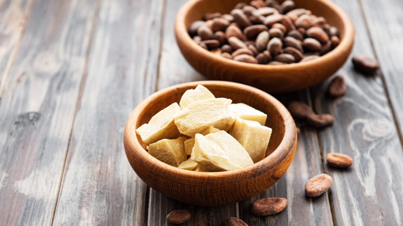 Công thức kem trộn trắng da từ bơ cacao và chiết xuất cam thảo