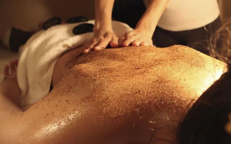 Góc giải đáp: Nên tẩy tế bào chết body mấy lần một tuần?